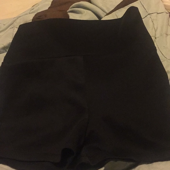 High waist shorts - Picture 1 of 1